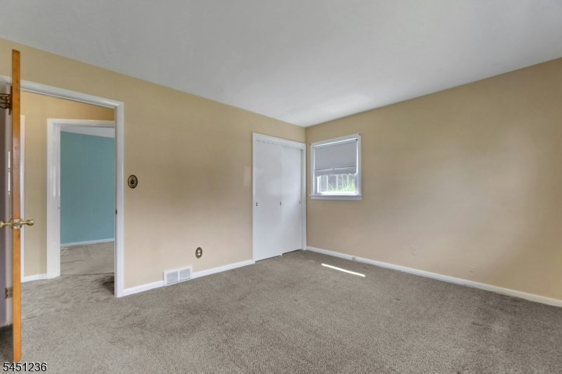 77 High Property Photo 23