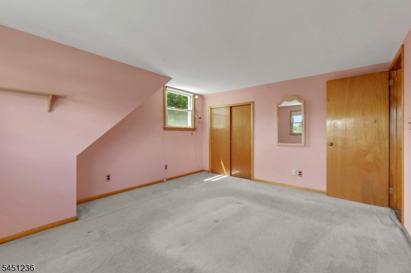 77 High Property Photo 26