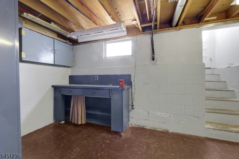 77 High Property Photo 39