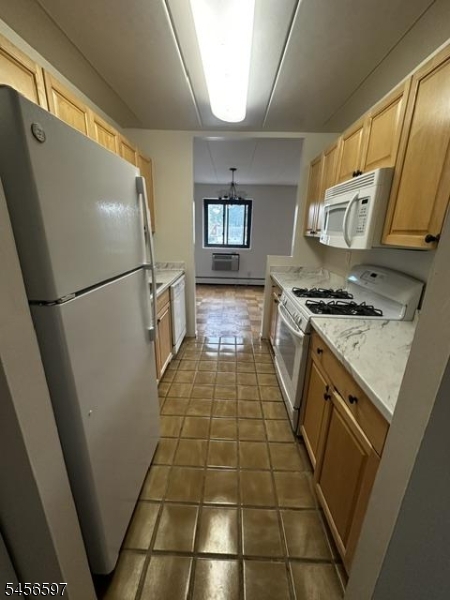 873 Main St G Property Photo 10