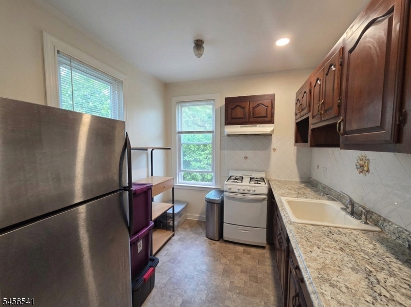 505 Hoboken Rd B Property Photo 2