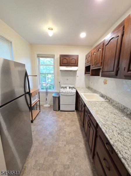 505 Hoboken Rd B Property Photo 3