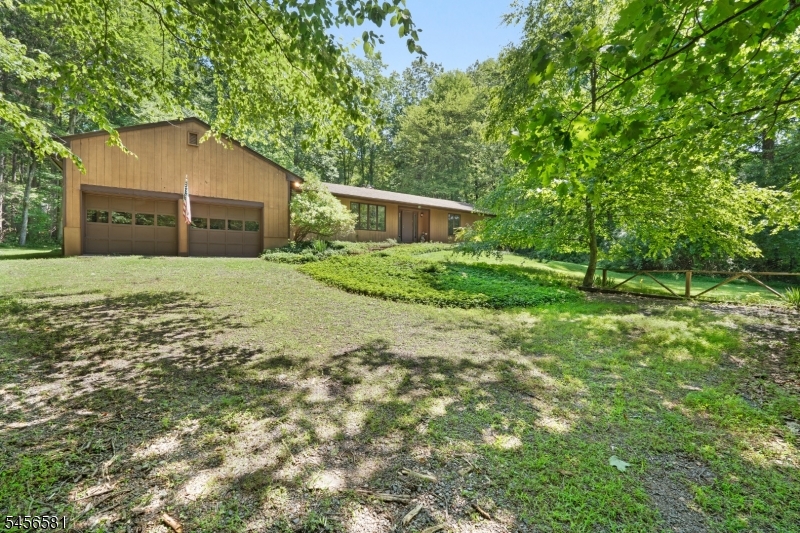155 Buffalo Hollow Rd Property Photo 1