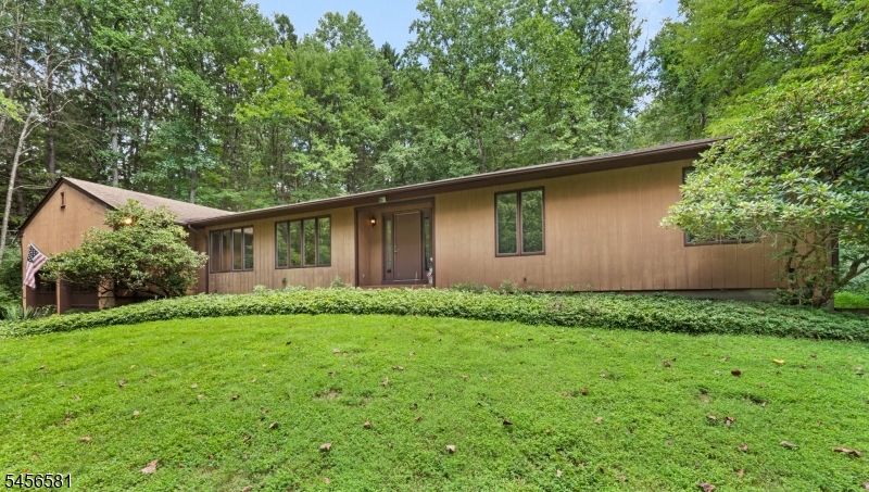 155 Buffalo Hollow Rd Property Photo 3
