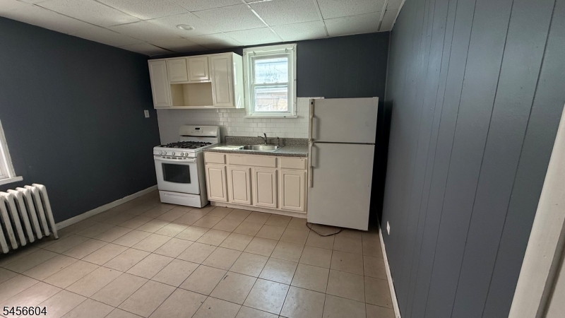1408 Lexington Pl Property Photo 4