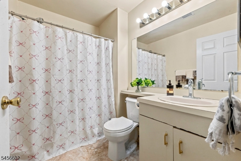 1338 Lavender Ct Property Photo 11