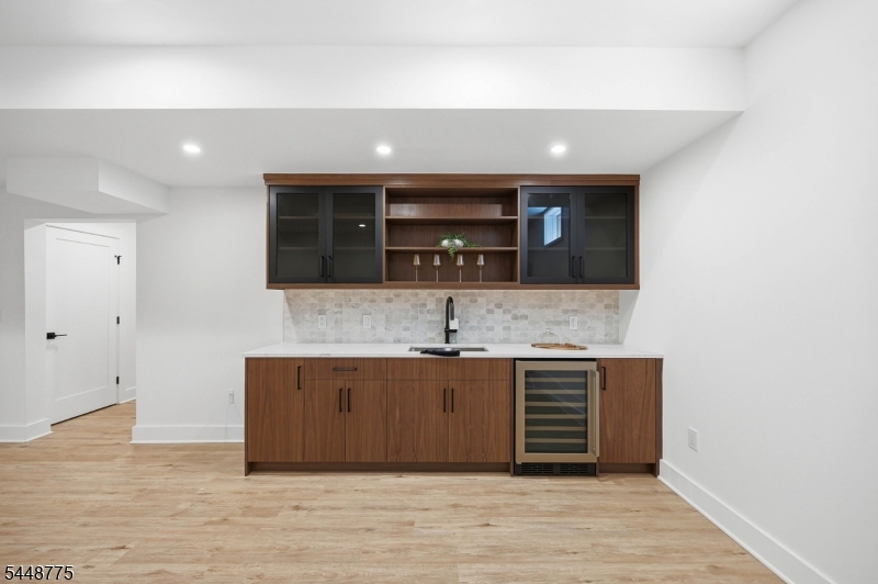 2 Barchester Way Property Photo 30
