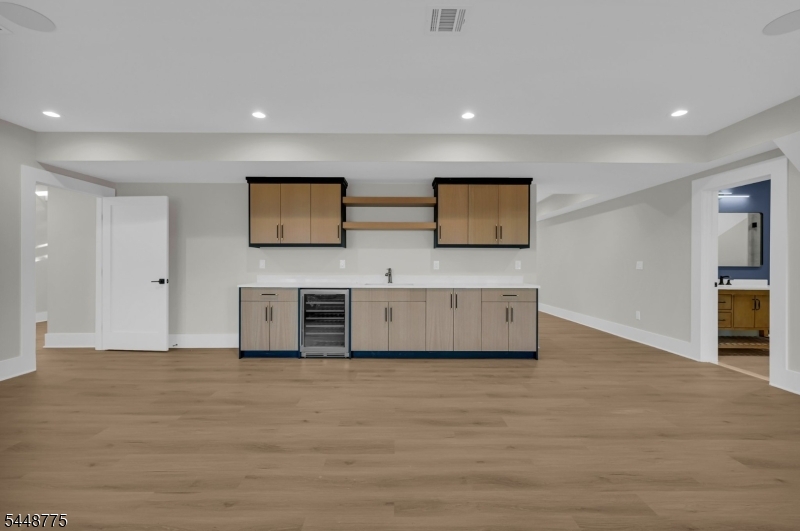 2 Barchester Way Property Photo 32