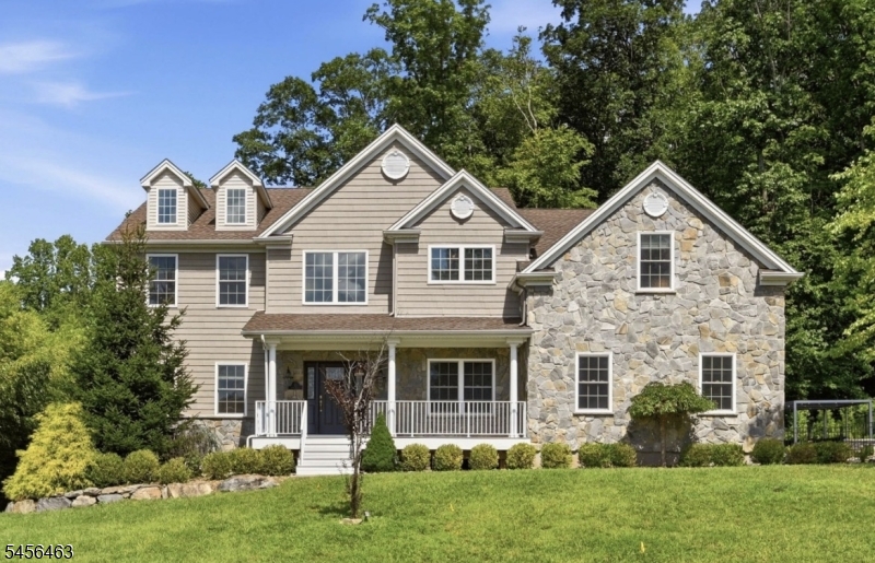 5 Jared Pl Property Photo 1