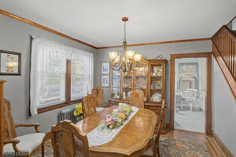 1149 Bank St Property Photo 7