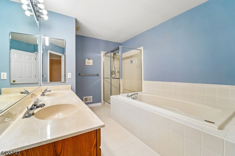 195 Levinberg Ln Property Photo 23