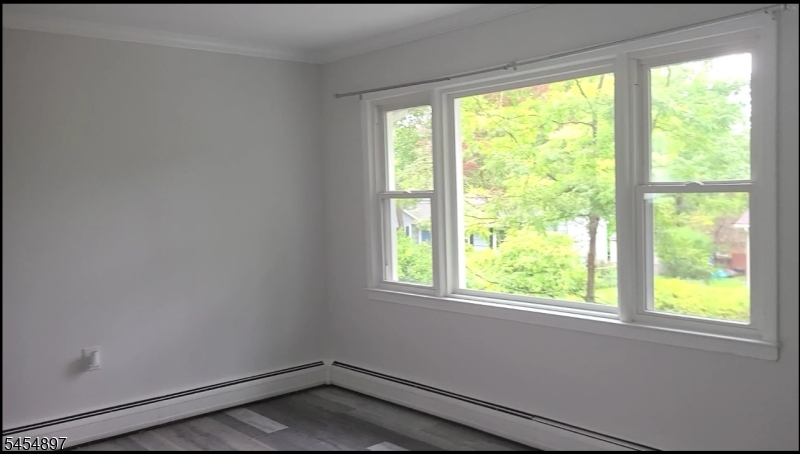 137 W End Ave Property Photo 5