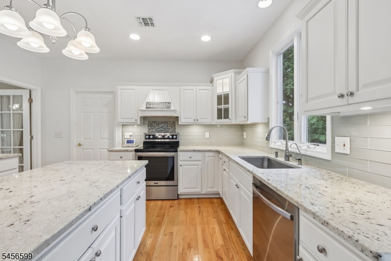 79 Stony Brook Rd Property Photo 12