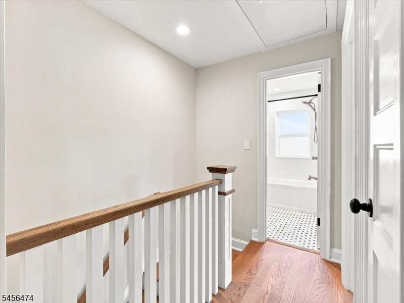 11 Reading Ter Property Photo 13