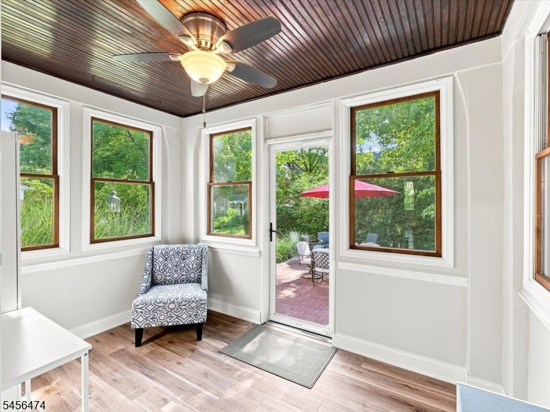 11 Reading Ter Property Photo 31
