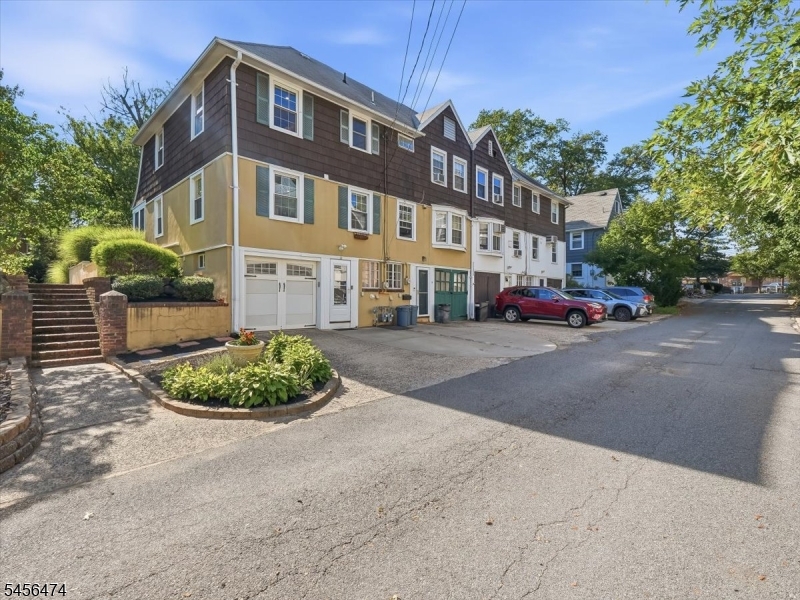 11 Reading Ter Property Photo 42