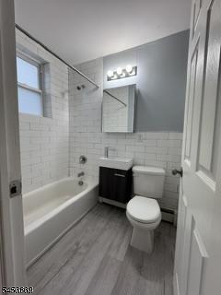 120 W 3rd Ave 3 Property Photo 5
