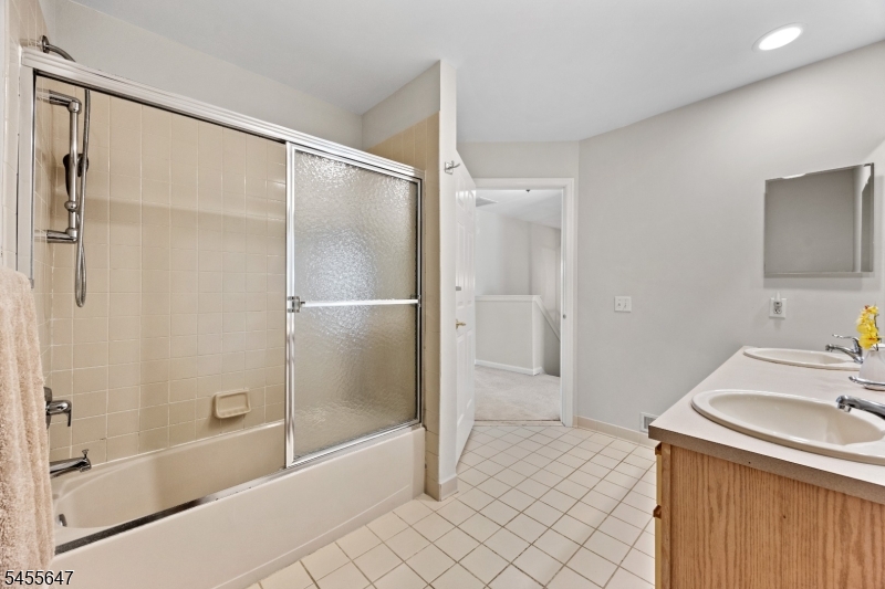 33 Gordon Circle Property Photo 22