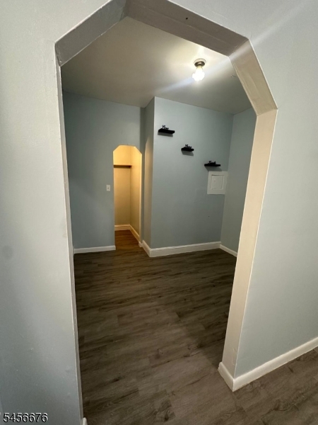412 Broad St 1r 1r Property Photo 4