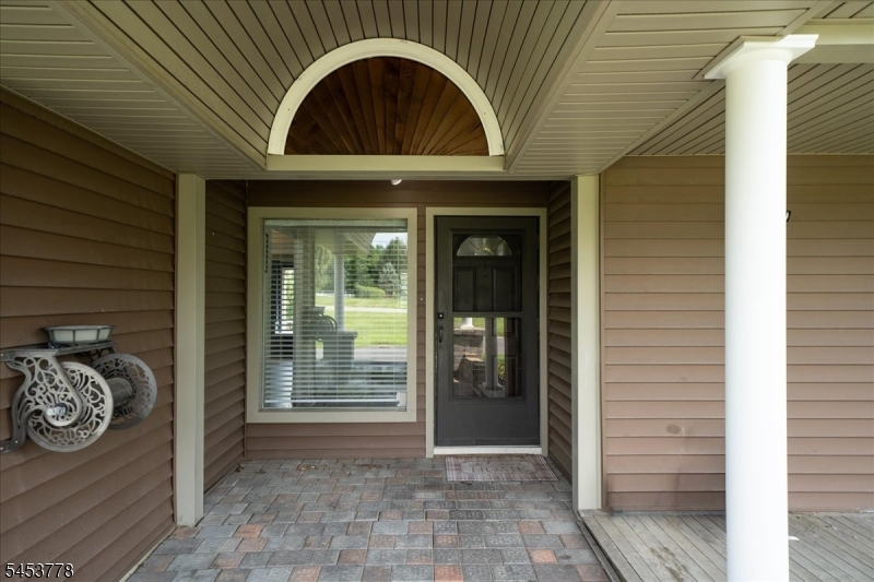 11 Summit Dr Property Photo 4