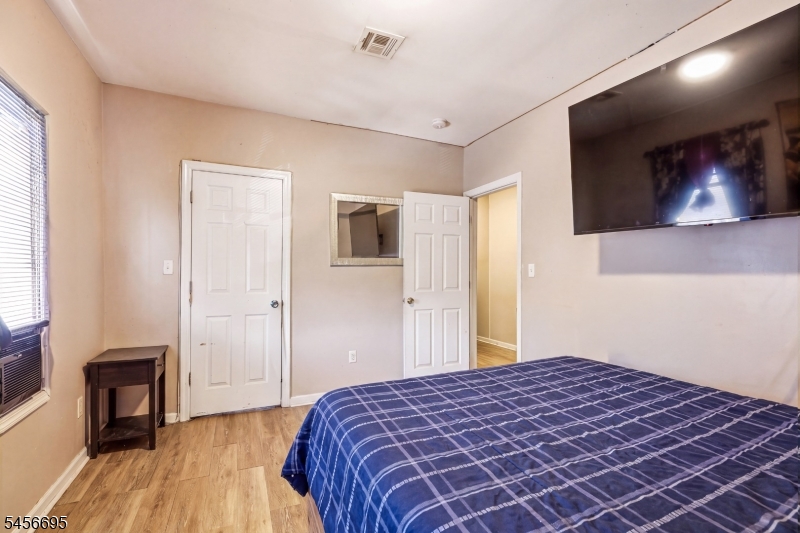 34 Hillman St Property Photo 8