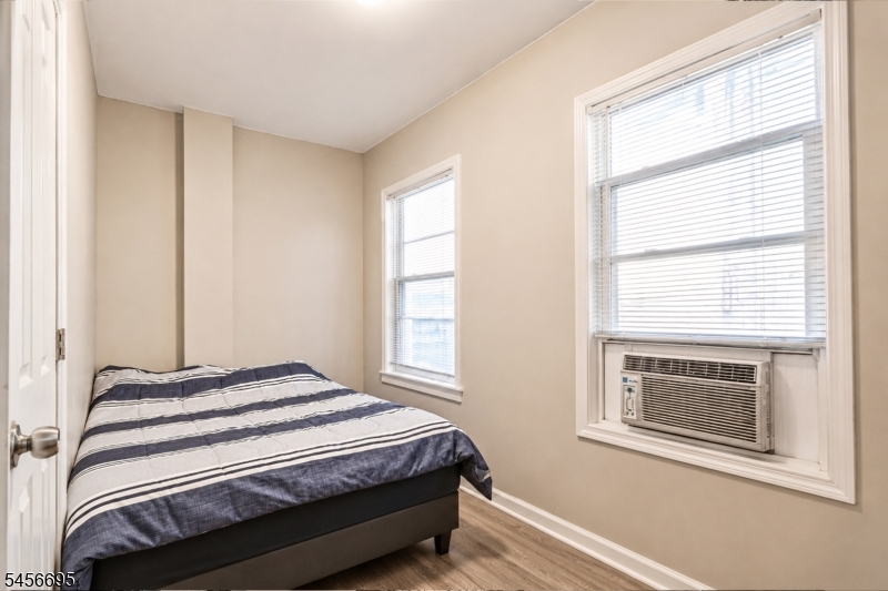 34 Hillman St Property Photo 12