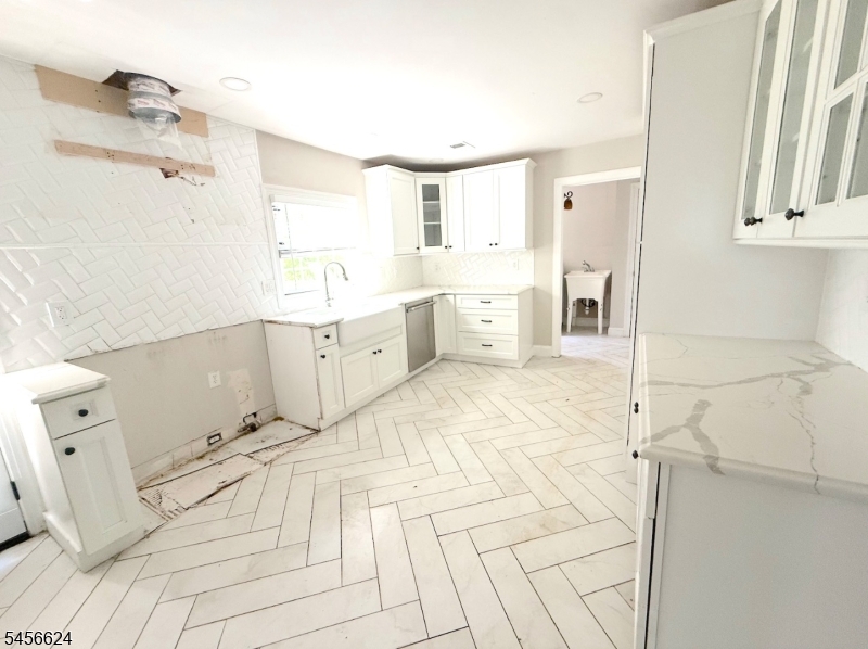 33 Mcguire Dr Property Photo 12