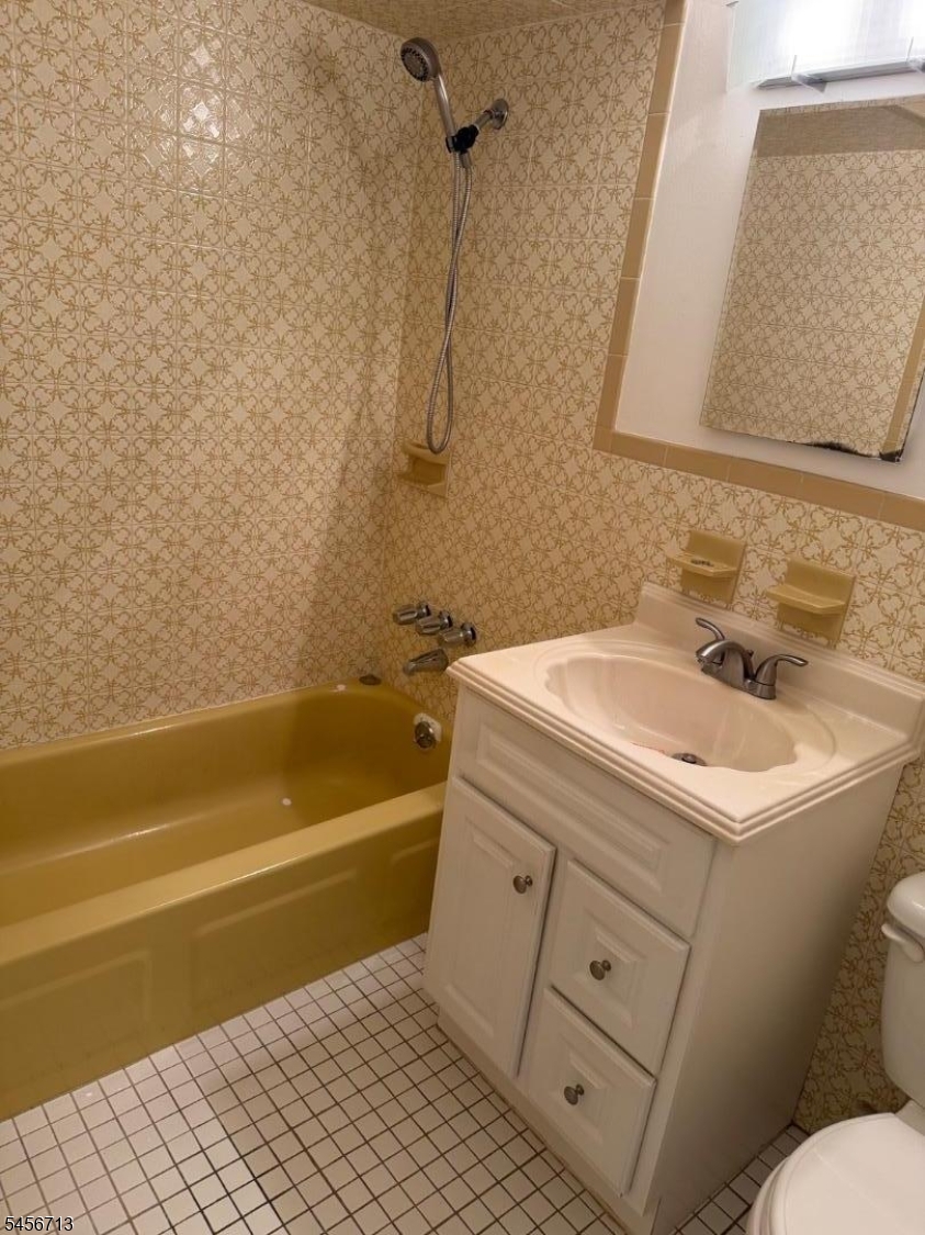 45 Hussa Street, Unit 14 14 Property Photo 4