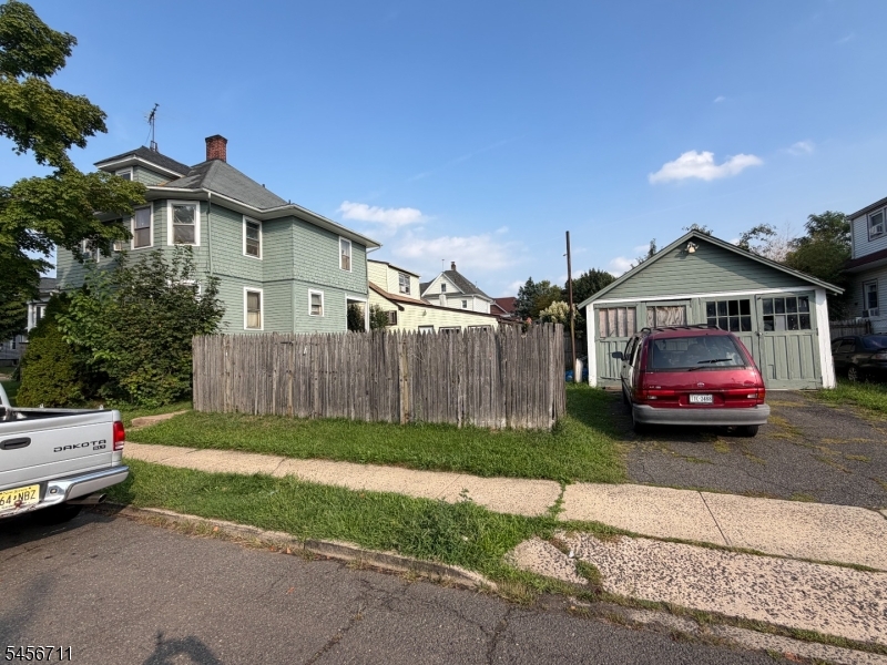 269 Watchung Ave Property Photo 2