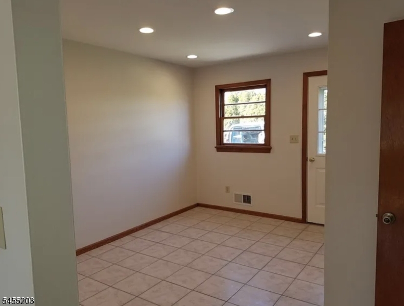 1214 W Camplain Rd Property Photo 11
