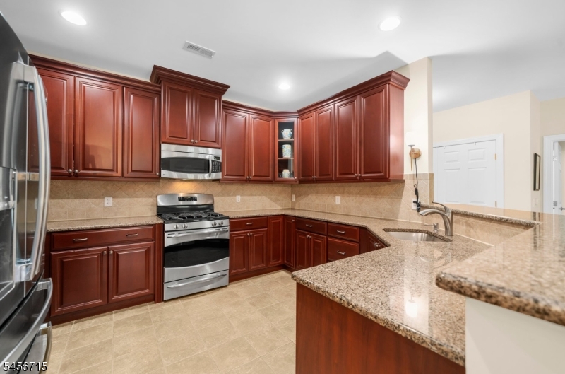 1325 Berry Farm Rd Property Photo 6