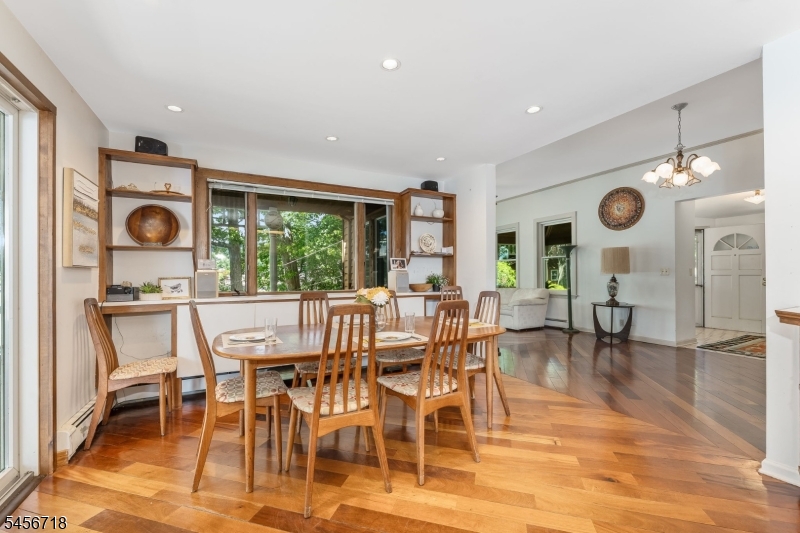 90 Ithanell Rd Property Photo 14