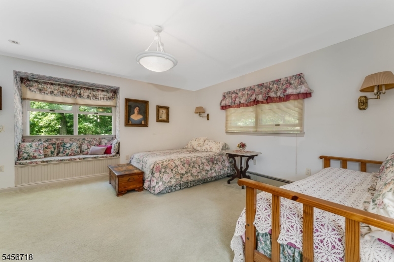 90 Ithanell Rd Property Photo 27