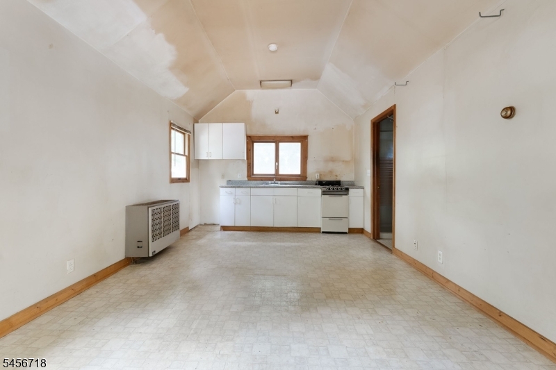 90 Ithanell Rd Property Photo 31