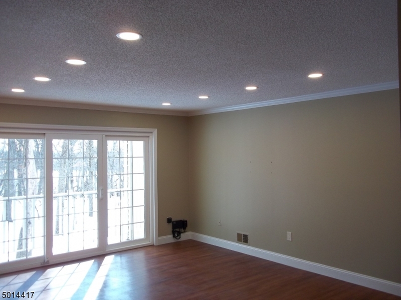 4014 Crawford Ct Property Photo 2
