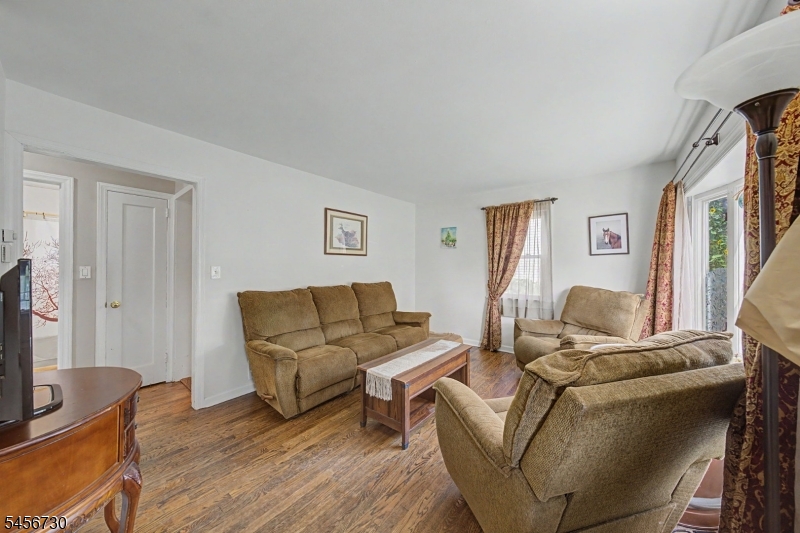 114 Warhol Ave Property Photo 3