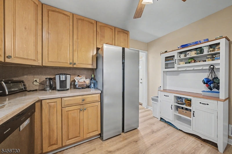 114 Warhol Ave Property Photo 8
