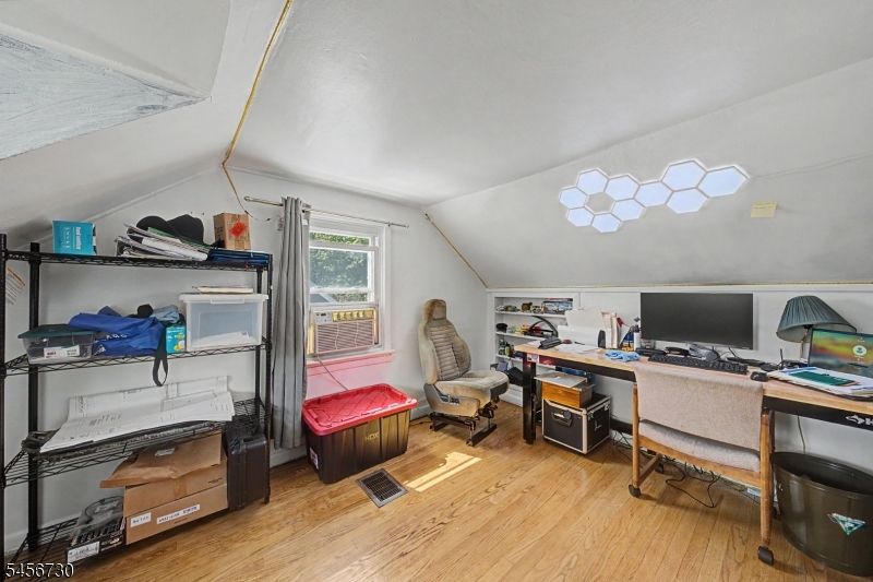 114 Warhol Ave Property Photo 16