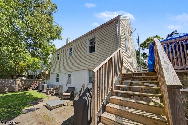 114 Warhol Ave Property Photo 33