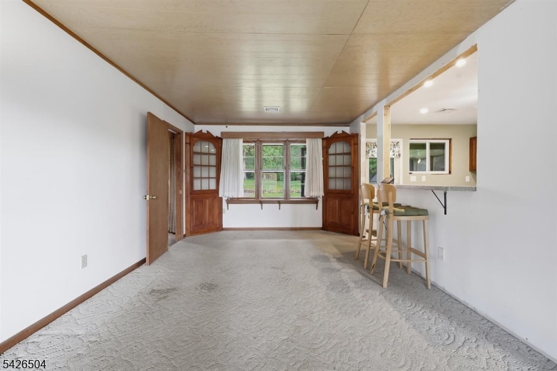 7 Essex Rd Property Photo 8
