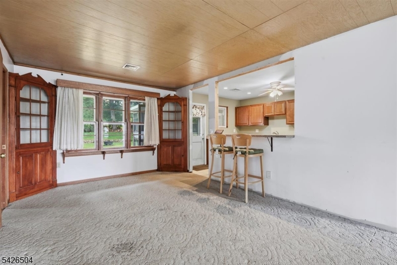 7 Essex Rd Property Photo 9