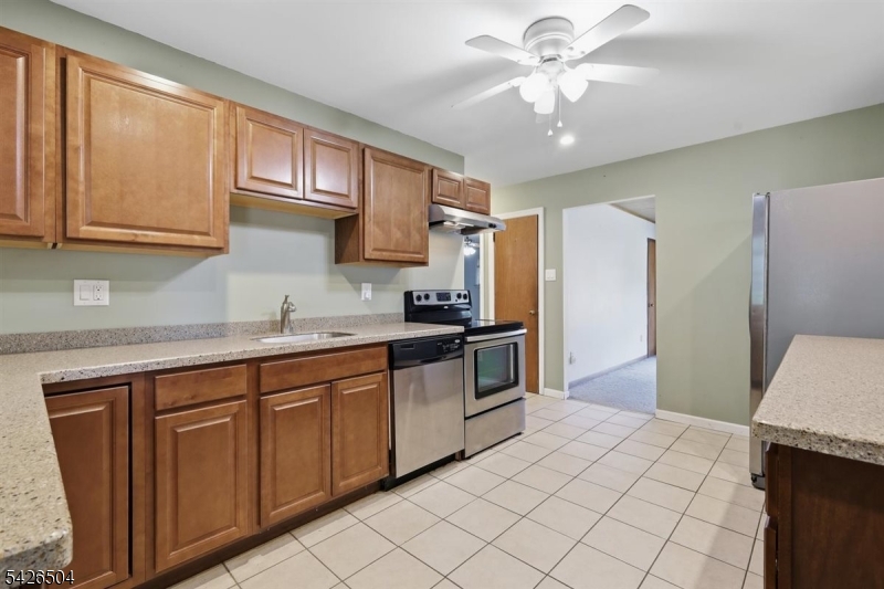 7 Essex Rd Property Photo 11