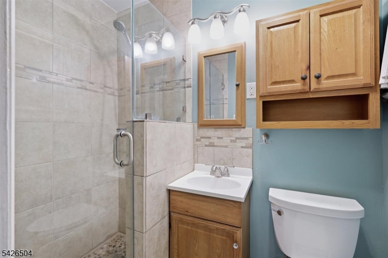 7 Essex Rd Property Photo 22