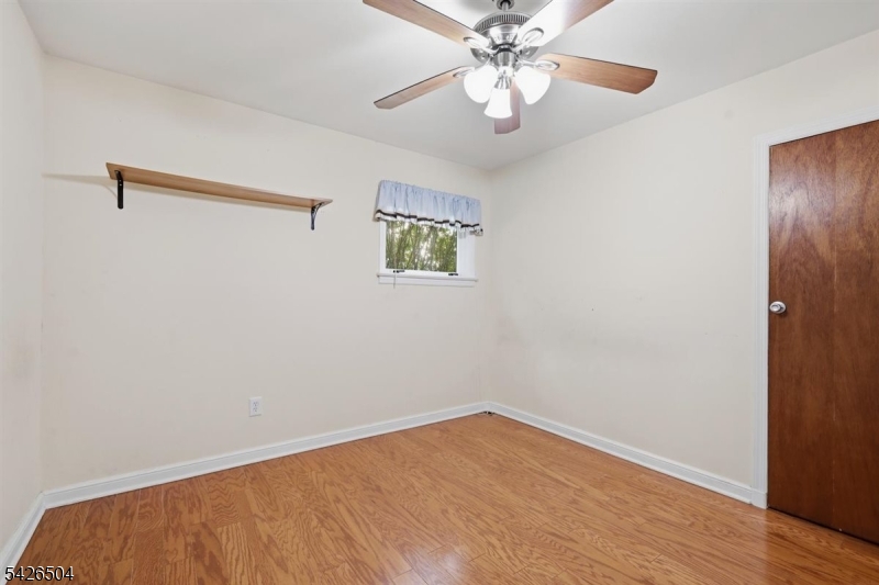 7 Essex Rd Property Photo 26