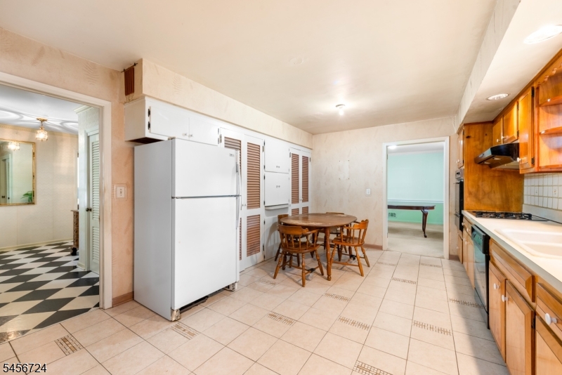 7 Fox Chase Ln Property Photo 6