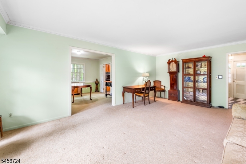 7 Fox Chase Ln Property Photo 10