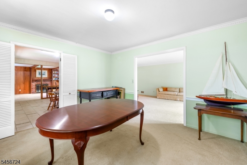 7 Fox Chase Ln Property Photo 12