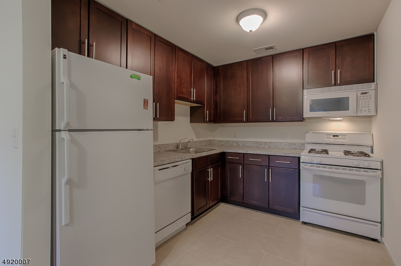 2889 State Route 10 1208 Property Photo 6