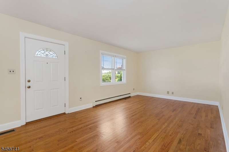 418 President St Property Photo 3