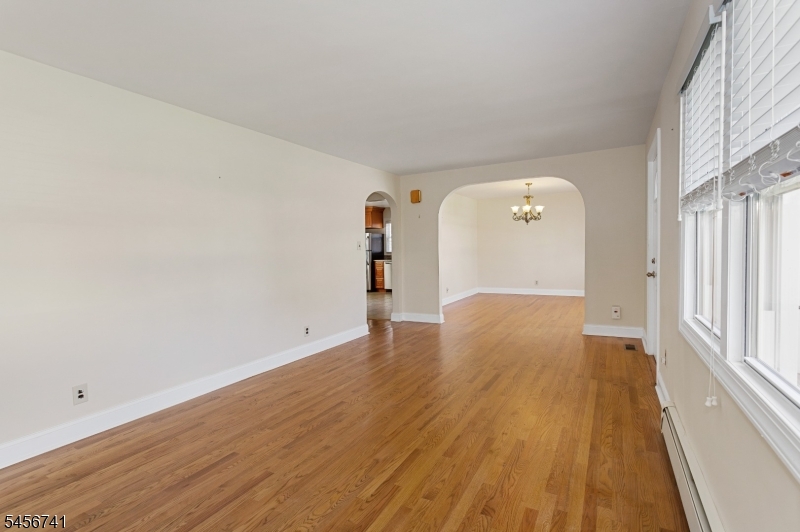 418 President St Property Photo 4